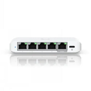UBIQUITI COMPACT, 5-PORT 2.5G SWITCH THAT CAN BE POWERED WITH POE OR A USB-C ADAPTER.