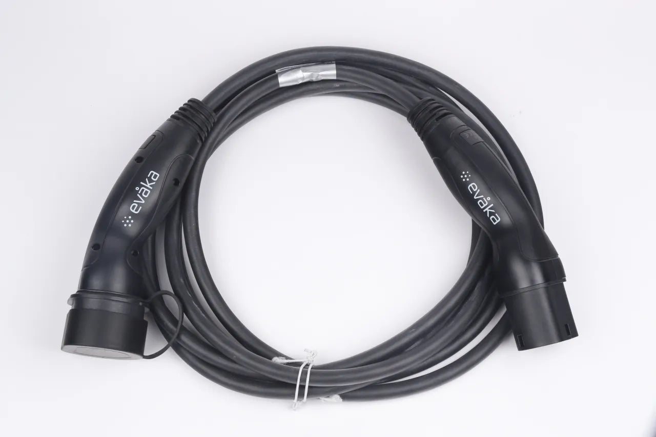 Evaka EV Charging Cable Type 2-Type 2, 22 kW, 32 A, 5 x 6 mm2, 1 x 0.5 mm2, 5 m | ITGAM3871 | Black