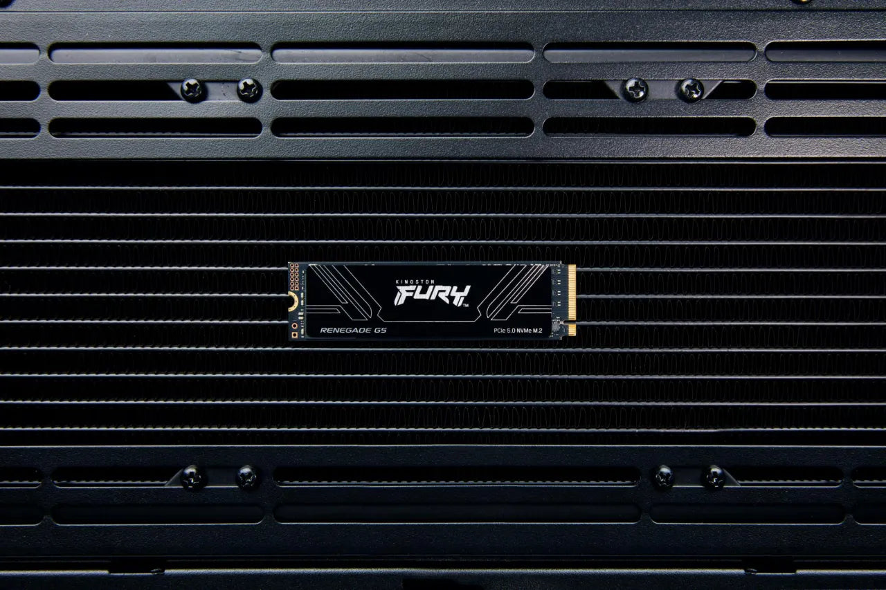 SSD|KINGSTON|FURY|4TB|M.2|PCIe Gen5|NVMe|3D TLC|Write speed 14000 MBytes/sec|Read speed 14800 MBytes/sec|2.3mm|MTBF 200000 hours|SFYR2S/4T0