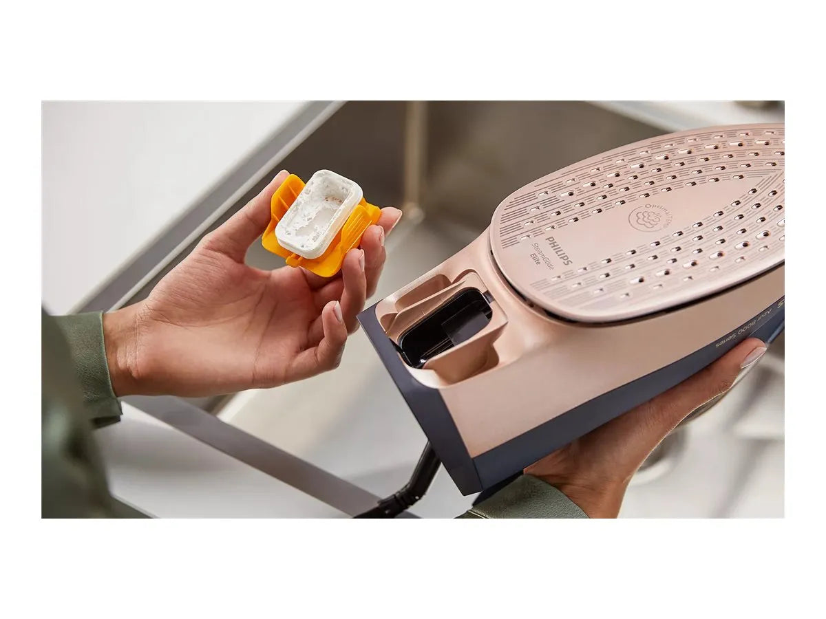 Philips | DST8050/20 Azur | Steam Iron | 3000 W | Water tank capacity 350 ml | Continuous steam 85 g/min | Blue