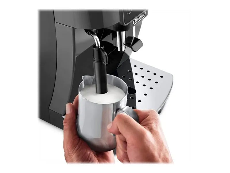 Delonghi | Magnifica Start ECAM220.22GB | Pump pressure 15 bar | Built-in milk frother | Automatic | 1450 W | Black