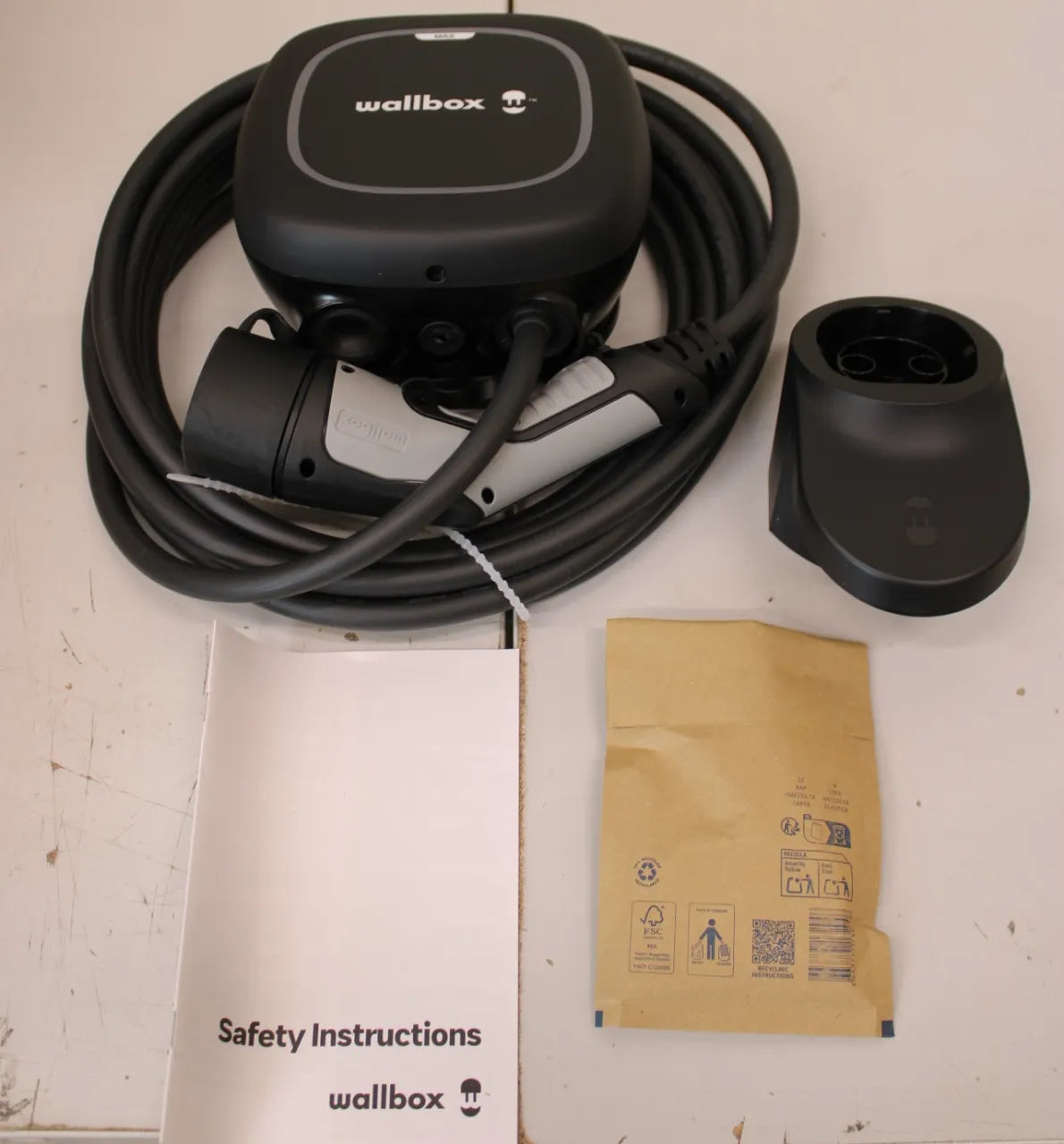 SALE OUT. | Wallbox Electric Vehicle charge | Pulsar Max | 22 kW | Wi-Fi, Bluetooth | 7 m | Black | DAMAGED PACKAGING